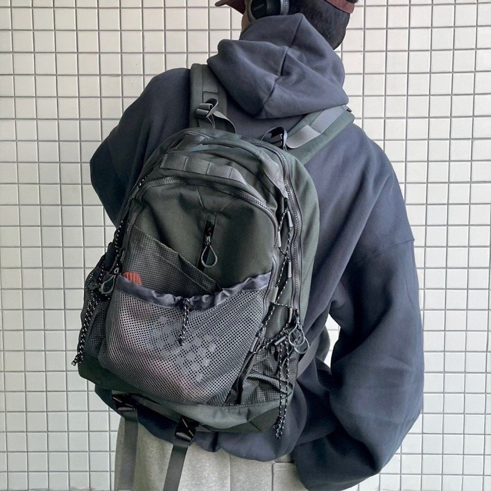 벤쿠쿠 남자 백팩 35L 대용량 데일리 테크니컬 코드락 가방 고프코어 세이지그린 - 상품 이미지