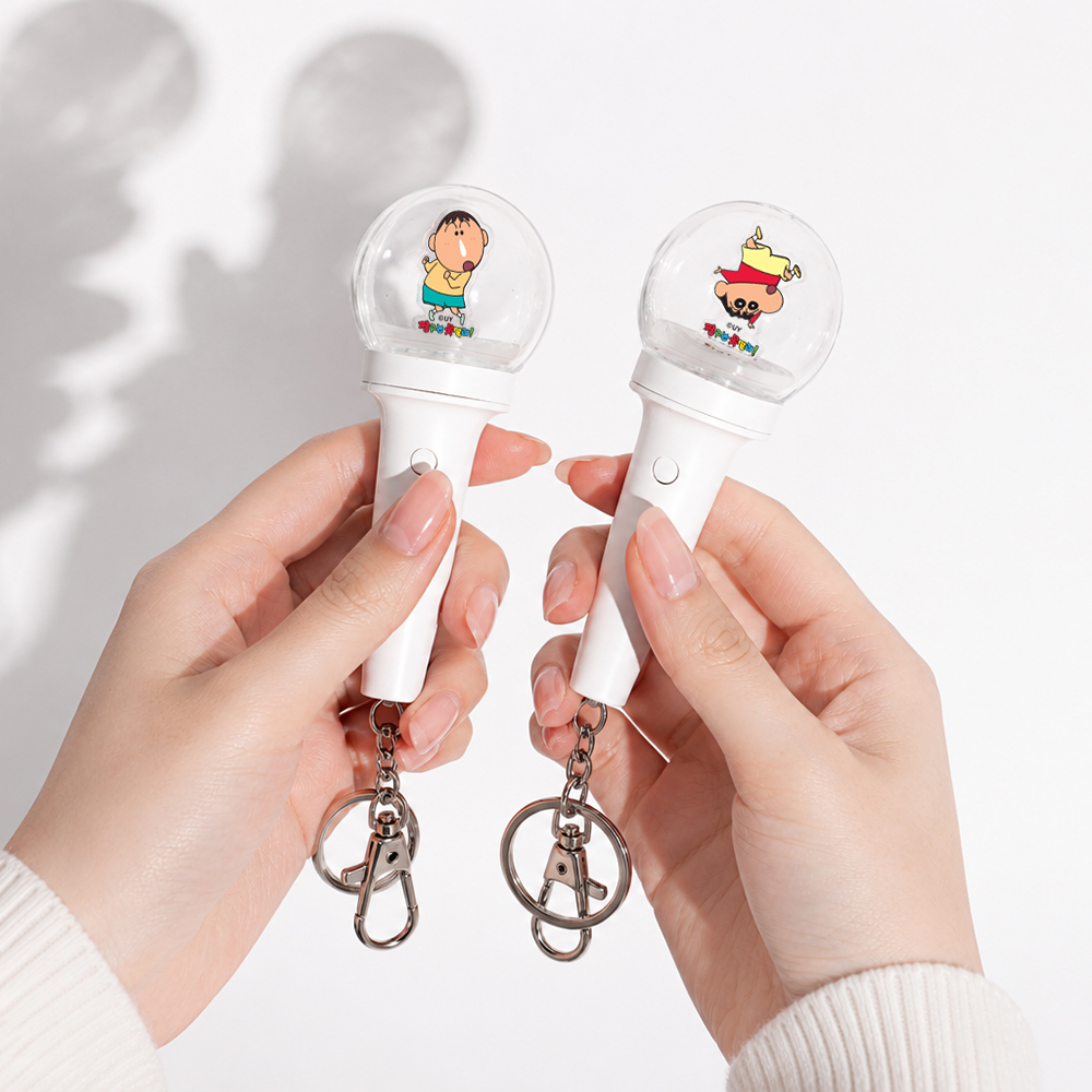 레토 짱구는 못말려 LED 응원봉 랜덤 키링 - 상품 이미지