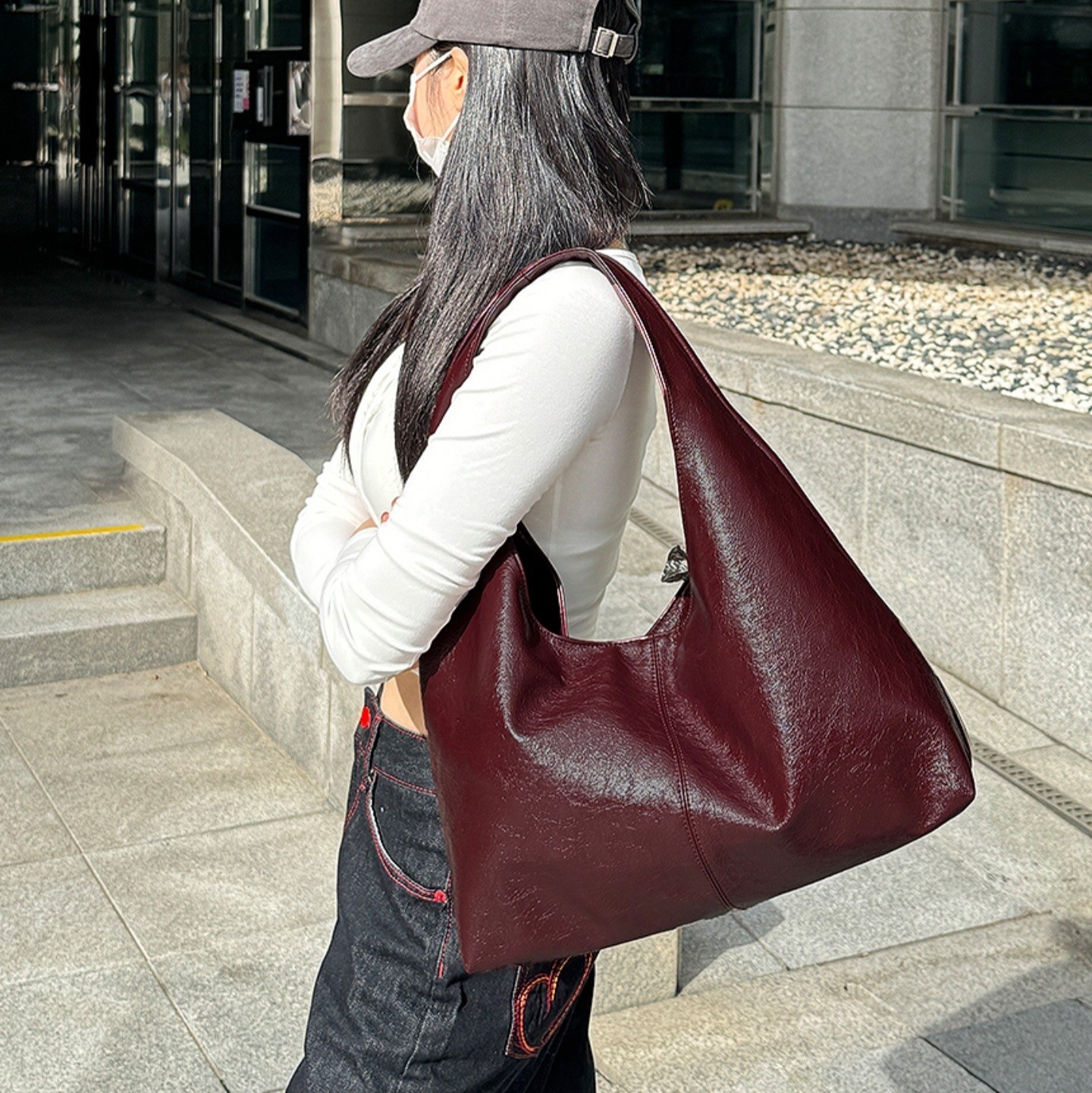 여성 레더 대용량 호보 숄더백 보부상가방 데일리 수납력좋은가방 - 상세 이미지 4