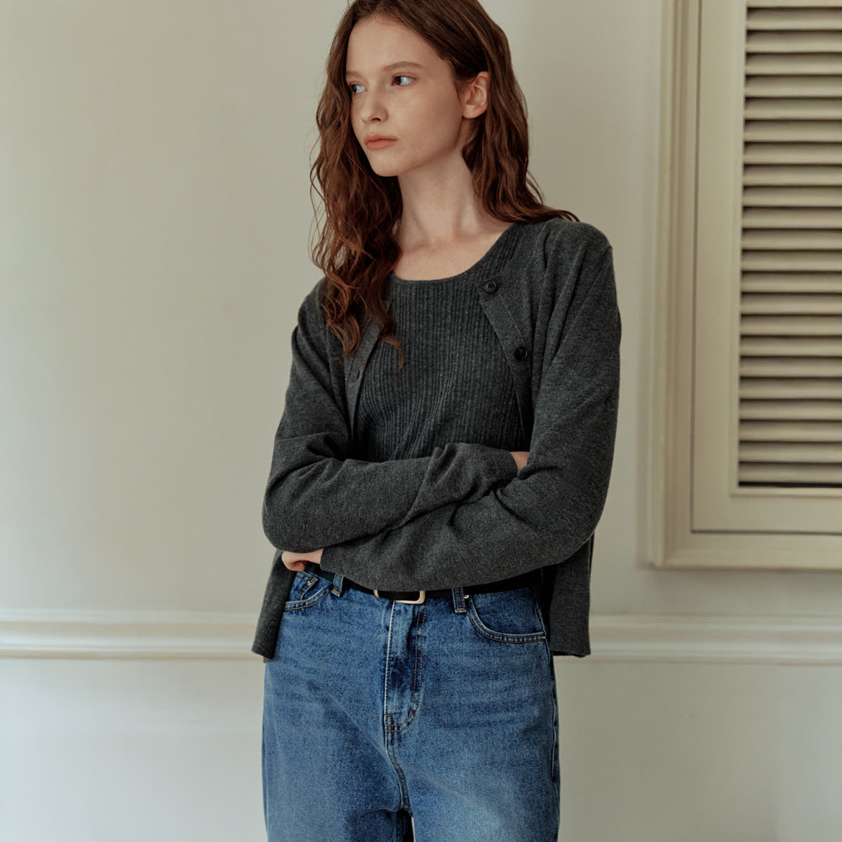 제로스트릿 [제로스트릿][2컬러] 에센셜 라운드 가디건 ESSENTIAL ROUND CARDIGAN