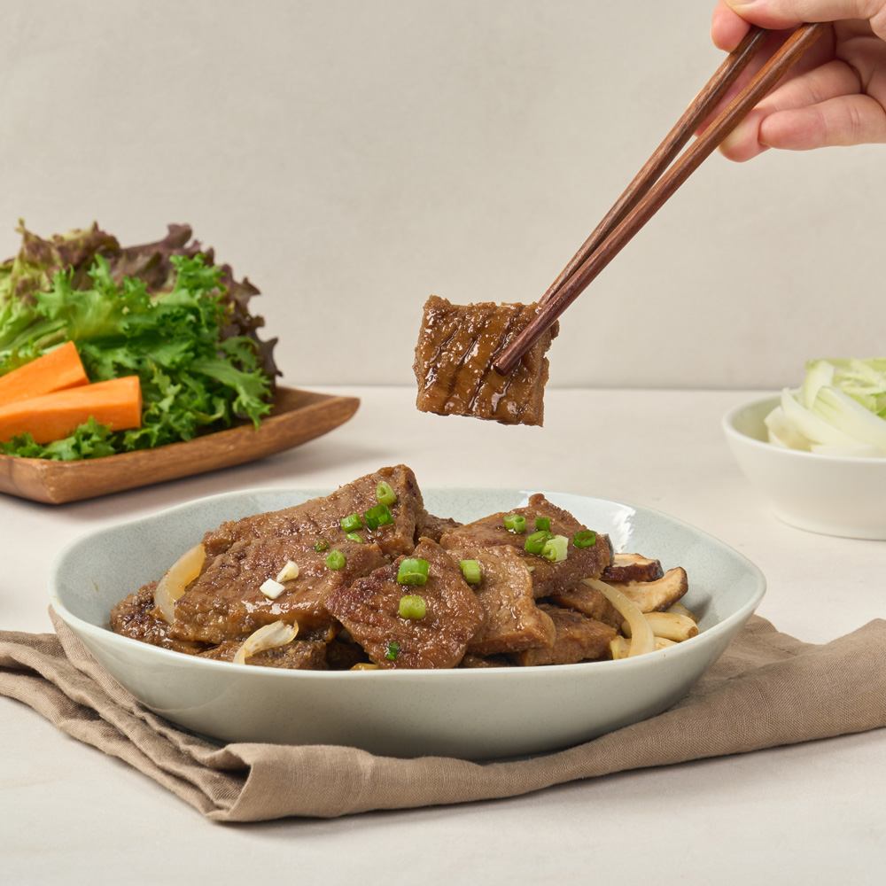 하리니 수제 흑마늘 양념 돼지 갈비 구이 숯불 목살 왕갈비 왕구이 1.2kg, 1개 - 상세 이미지 3