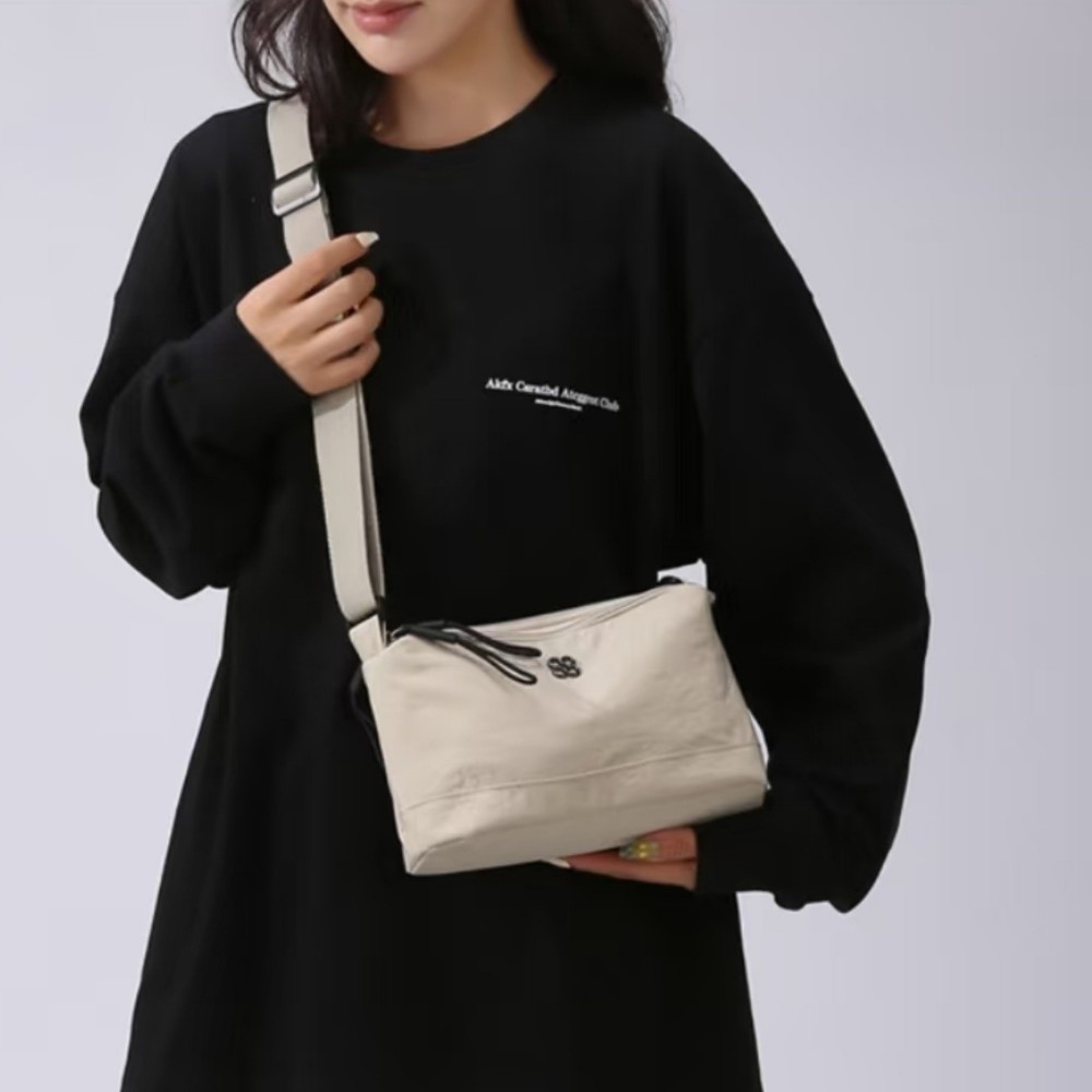 경량 나일론 멀티포켓 미니 크로스백 가벼운 미니가방 여행 외출 데일리백 - 상품 이미지