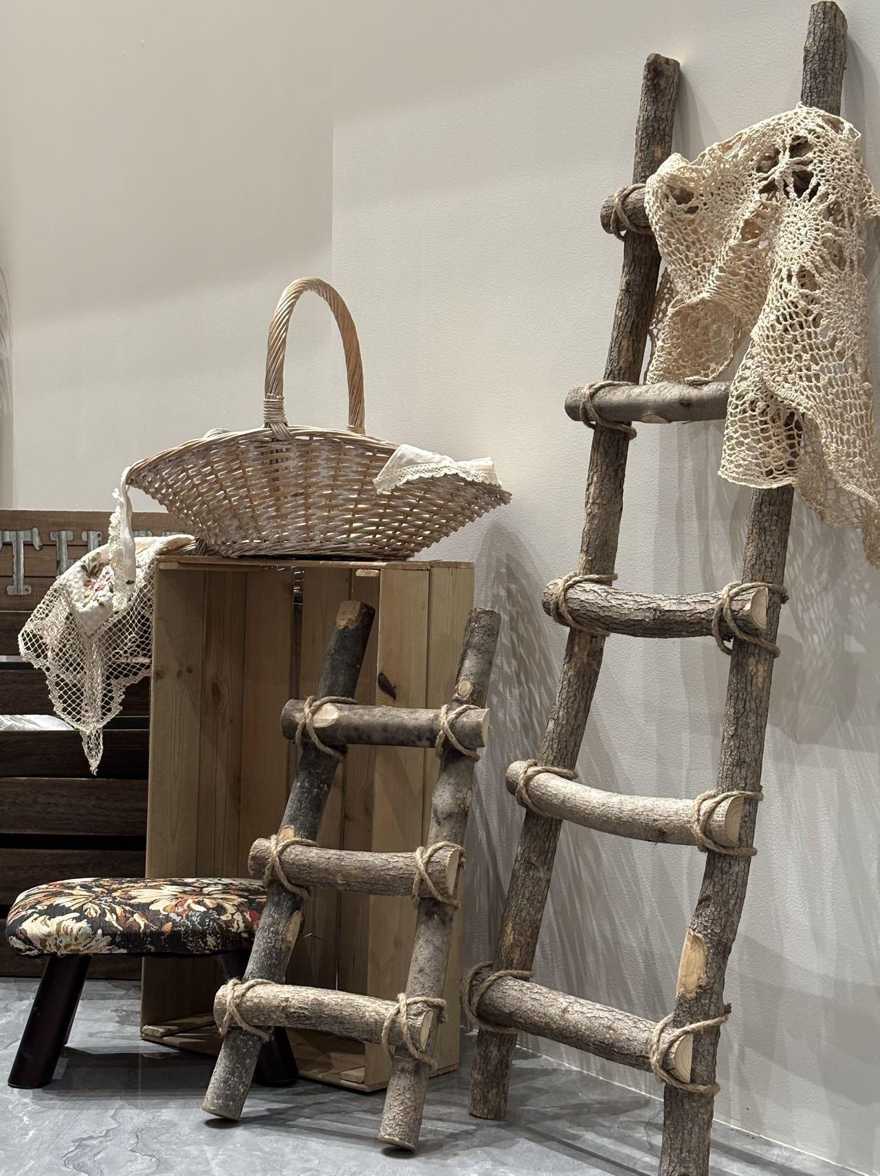 빈티지 원목 사다리 정원 인테리어 장식 자연목 화분 소품 우드 오브제 해바라기 패브릭 스툴 35x25x21 - 상세 이미지 3