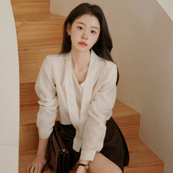(국내제작) 타이 블라우스 bs8899 가격 추이 아뜨랑스 (국내제작) 타이 블라우스 bs8899 - 최저가 54,500원