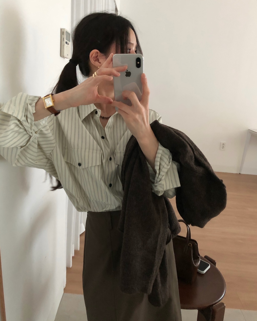 안터 여성 가을 오버핏 루즈핏 스트라이프 포켓 셔츠 - 상세 이미지 2