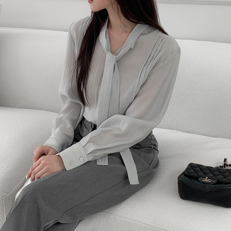 히든버튼 핀턱 디자인 텐셀 타이 블라우스 이미지 6