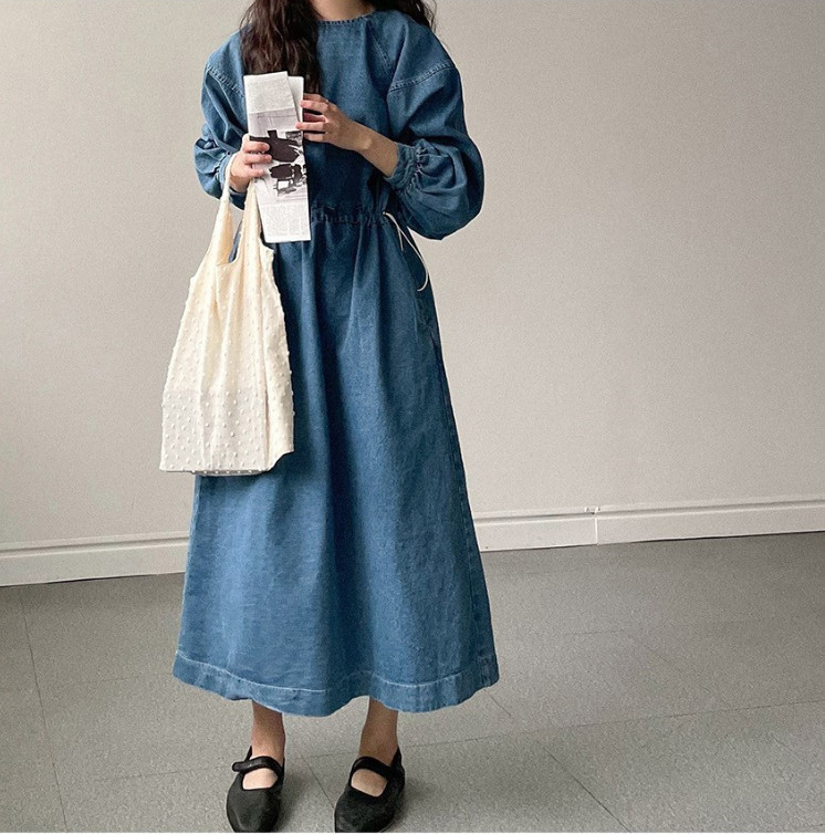 데님 원피스 여성 긴팔 라운드넥 루즈핏 캐주얼 드로스트링 롱 빅사이즈 봄 가을 플레어 - 상세 이미지 4