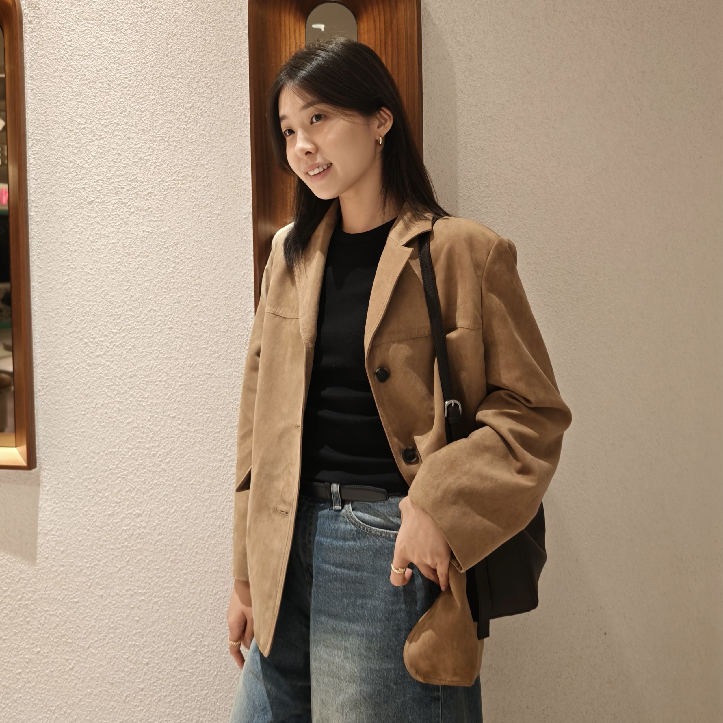 스파오 여성 스웨이드 테일러드 재킷 SPJLG49W01