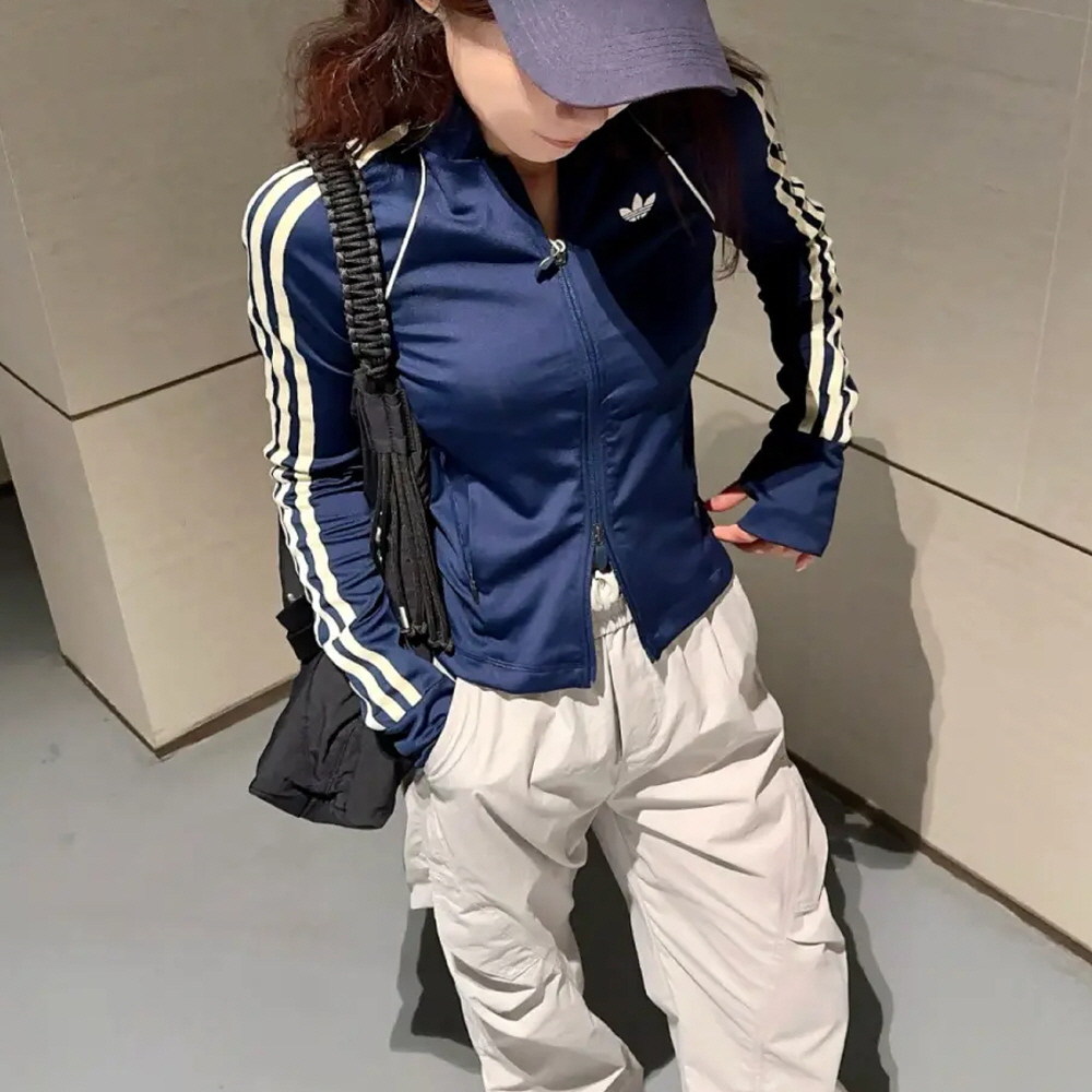 아디다스 우먼스 스포츠 슈퍼스타 미드레이어 집업 자켓 네이비 KU3687 - 상세 이미지 5