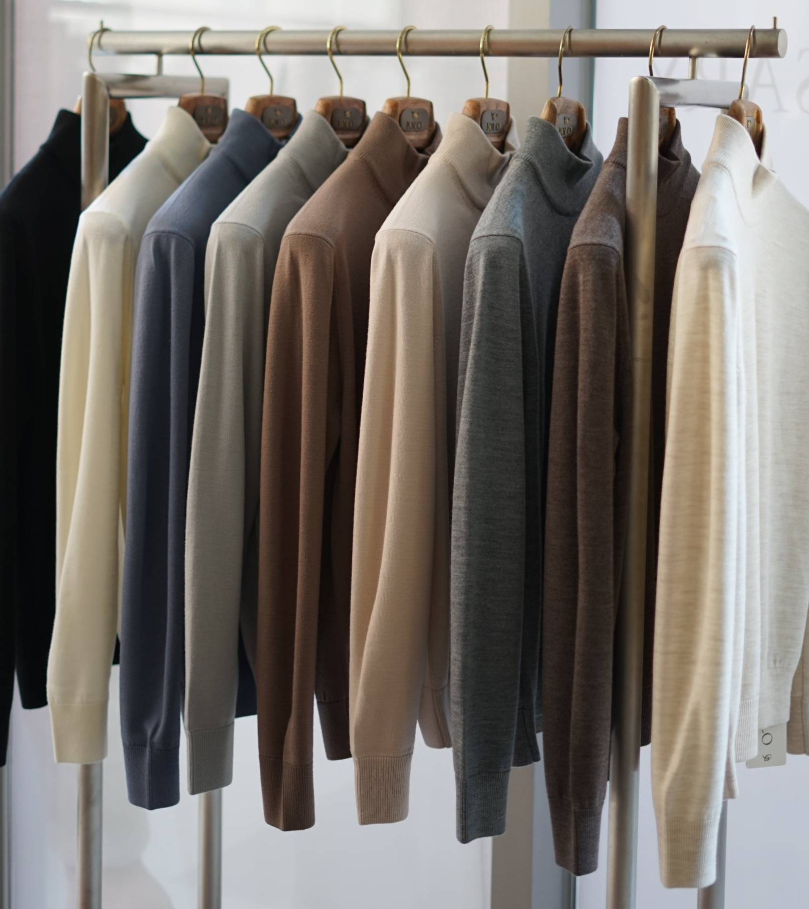 이올로 메리노 울 모크넥 2026 F/W - 상품 이미지