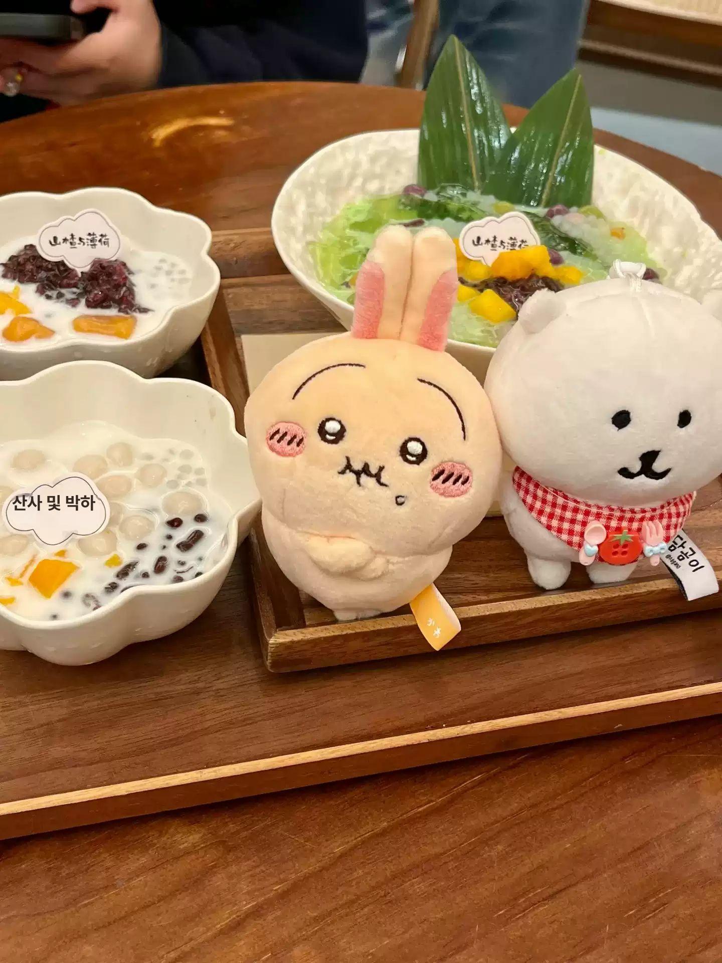 화난 치이카와 키링 부풀어 오른 인형 우사기 하치와레 가방 펜던트 먼작귀 우사기 - 인기품목 - 상품 이미지