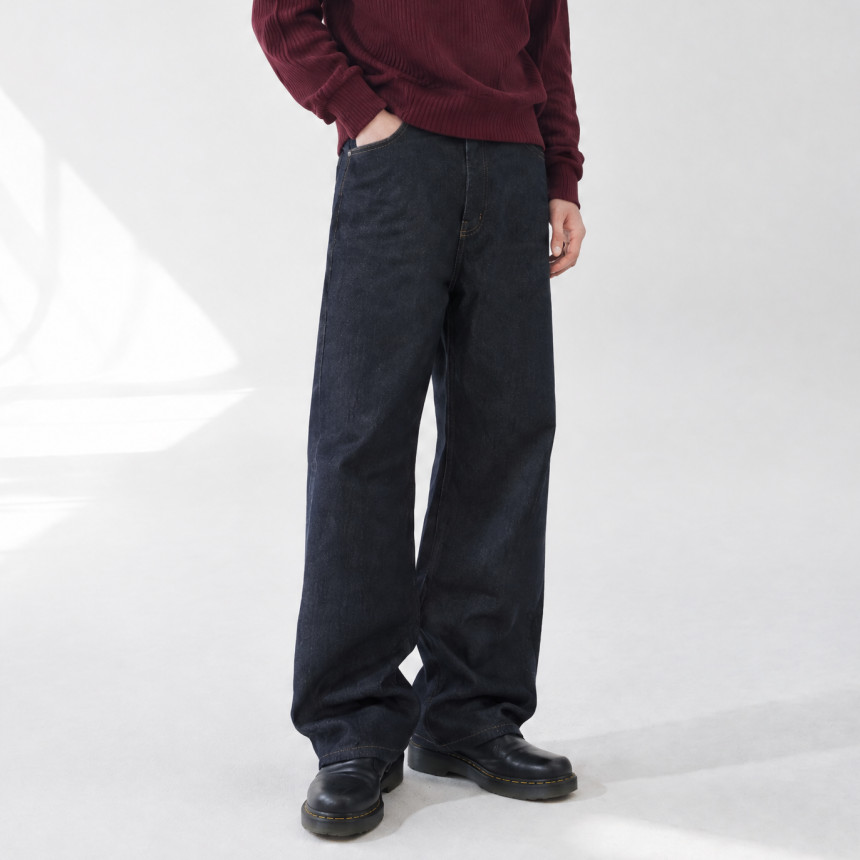 SILOU_POSE_pose_20260924_104753_a6e4d902.png