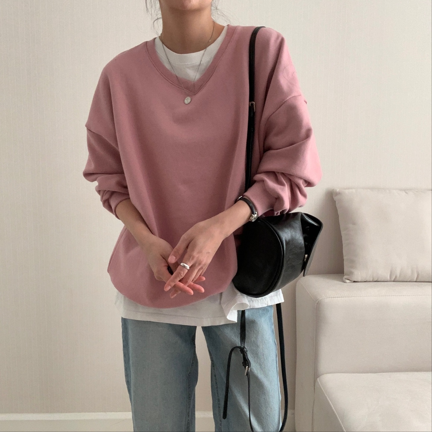 국내제작 브이넥 봄 가을 면 코튼 맨투맨 기본핏 여자 티셔츠 이미지 6