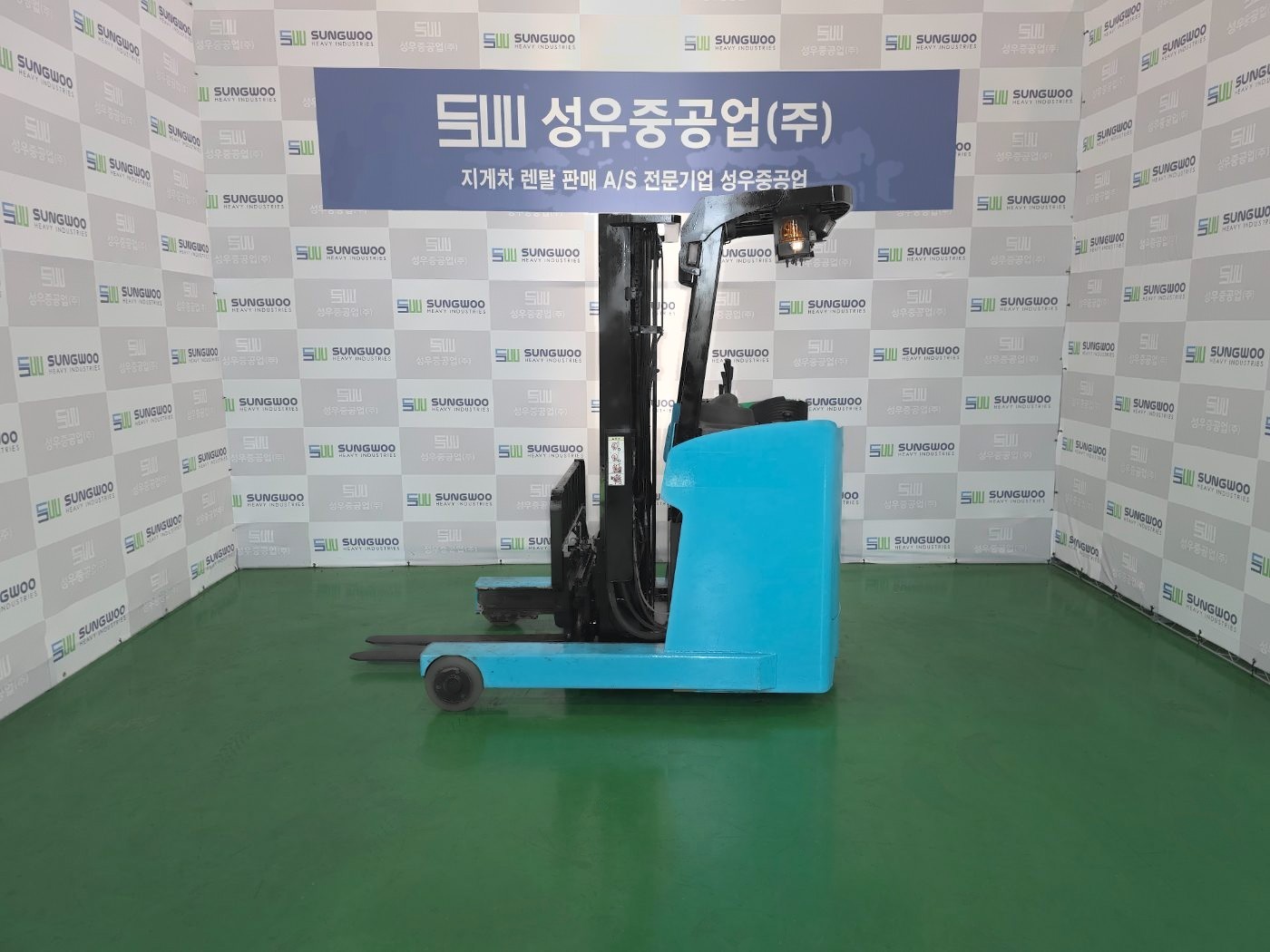 스미토모 61FBR18WXII 전동 입식(리치) 1.8톤 2019년식 중고지게차