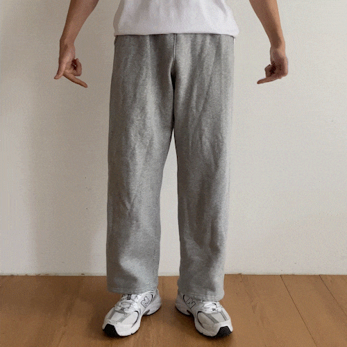 밋밋한트레이닝팬츠.gif